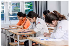 Bộ GD-ĐT: Trục trặc xét tuyển đại học là do các trường, hệ thống của Bộ không lỗi