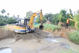 Bắt nhóm khai thác cát lậu trên sông Đồng Nai