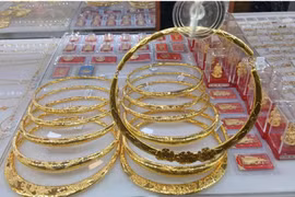 Giá vàng hôm nay, 7-8: Tiếp tục nóng lên nhờ thông tin này