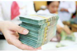 Lượng tiền kỷ lục của người dân đang gửi ngân hàng