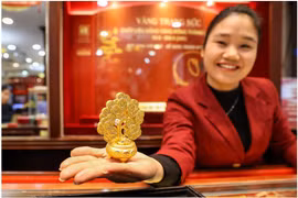 Giá vàng hôm nay 16/8/2025 đảo chiều tăng, vàng SJC vẫn đắt đỏ chưa từng có