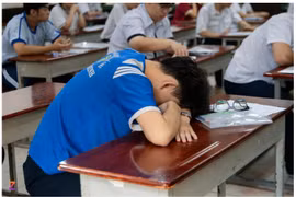 Một trường bất ngờ tăng điểm chuẩn sau khi đã công bố