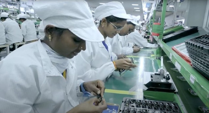 Apple đang chuẩn bị một bước đi lịch sử khi mở rộng sản xuất iPhone sang Ấn Độ.