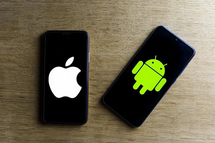 Có lẽ vì thế, “bức tường tự do” giữa Android và iPhone vẫn còn đó, và Apple vẫn chưa sẵn sàng phá bỏ nó.