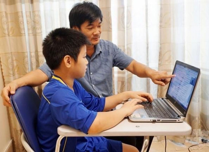 Cảnh báo này thêm một lần nhấn mạnh: công nghệ không xấu, nhưng cách con người sử dụng nó mới là điều đáng lo ngại nhất.