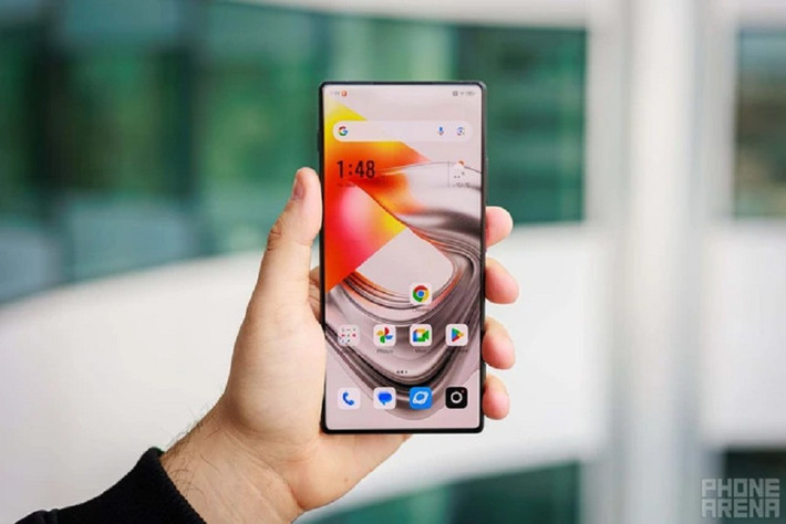Nubia Z70 Ultra được ví như “kẻ hủy diệt flagship” khi sở hữu hiệu năng cao hơn Galaxy S24 Ultra nhưng giá chỉ khoảng 19 triệu đồng. (Ảnh: PhoneArena)