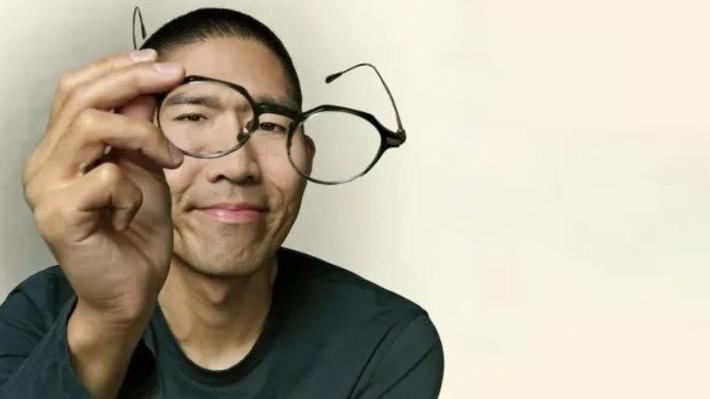 Anh từng làm tại Google, Facebook và Twitter trước khi tự lập nghiệp năm 2020 bằng số tiền tiết kiệm cá nhân.