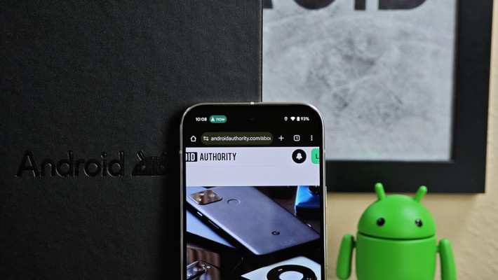 Tính năng này cho phép hiển thị chỉ đường ngay trên màn hình khóa Android.