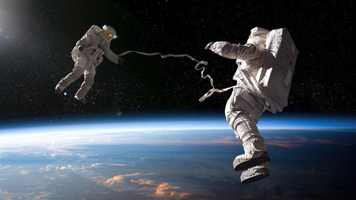 Trở thành phi hành gia là giấc mơ cao cả nhưng cũng là hành trình đầy hiểm nguy. (Ảnh: Science)