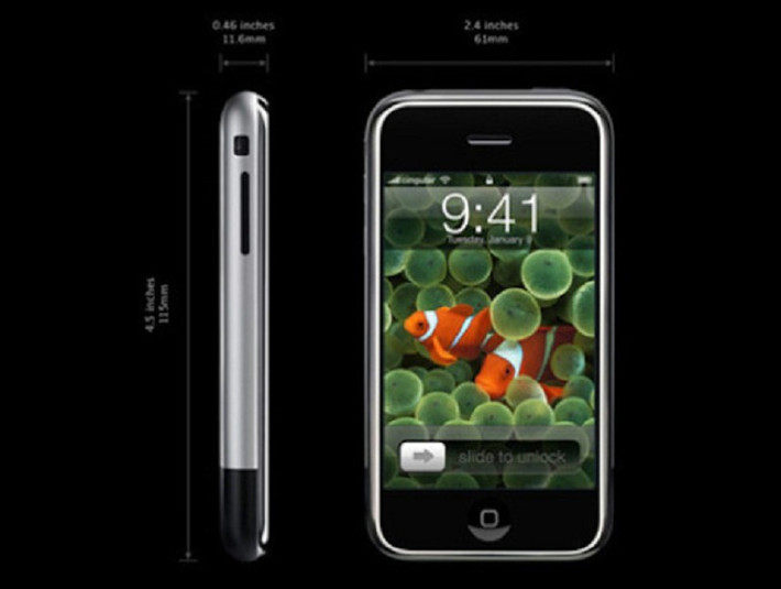 Nó khai sinh ra smartphone hiện đại và khai tử bàn phím vật lý truyền thống.