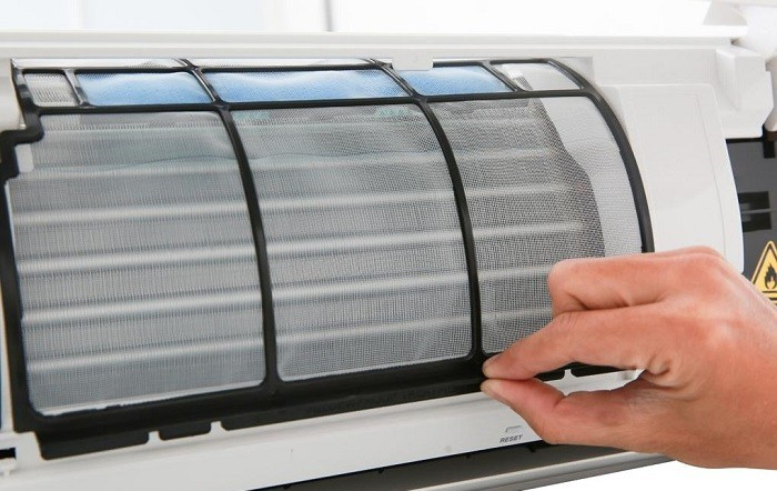 Ưu tiên chọn điều hòa có bộ lọc kháng khuẩn, khử mùi giúp loại bỏ virus, vi khuẩn, phấn hoa và các chất gây dị ứng trong không khí.