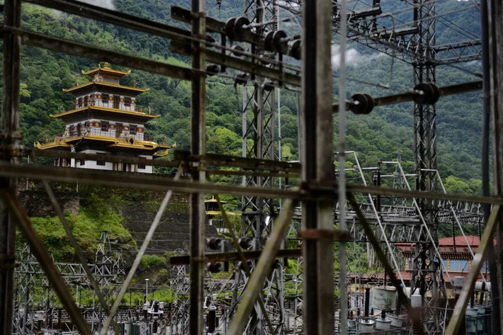 Năm 2023, Bhutan đã bán 100 triệu USD Bitcoin để tăng 50% lương cho công chức nhằm giữ chân nhân lực.