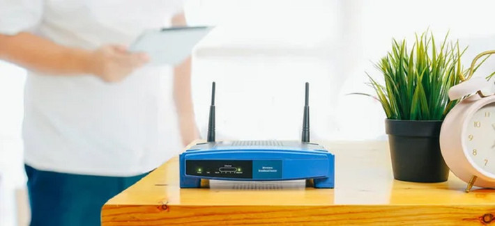 Đặt router ở trung tâm, thoáng đãng giúp sóng lan tỏa đều và hạn chế bị che khuất.