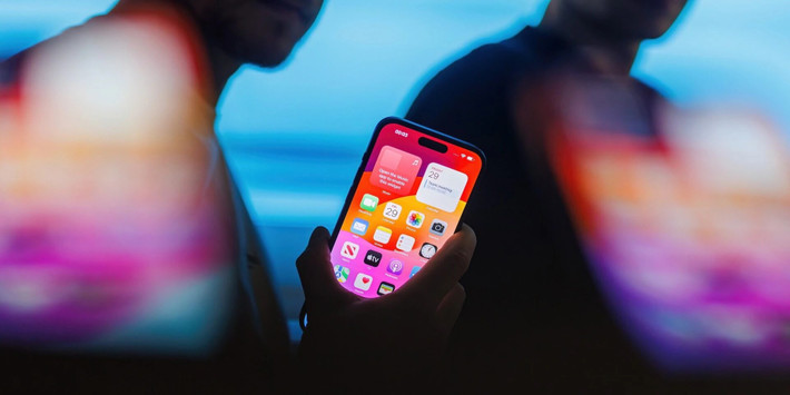 Nhiều người dùng iPhone không biết rằng một số ứng dụng có thể âm thầm theo dõi và thu thập dữ liệu cá nhân.
