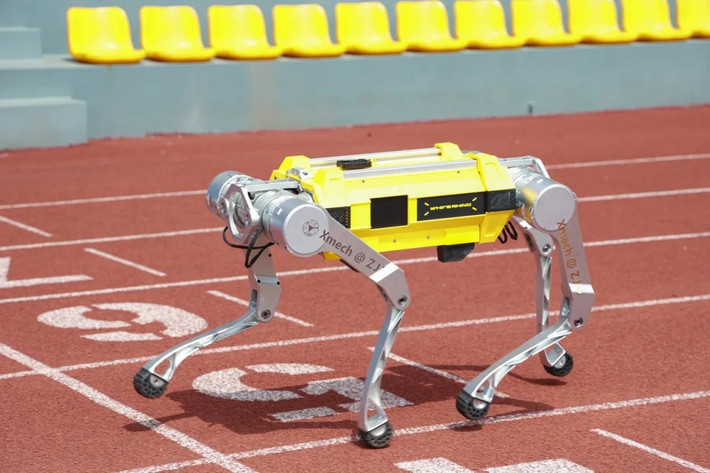 Dù chưa thể so sánh với kỷ lục 9,58 giây của Usain Bolt, đây vẫn là bước tiến vượt bậc trong di chuyển của máy móc. (Ảnh: People's Daily)