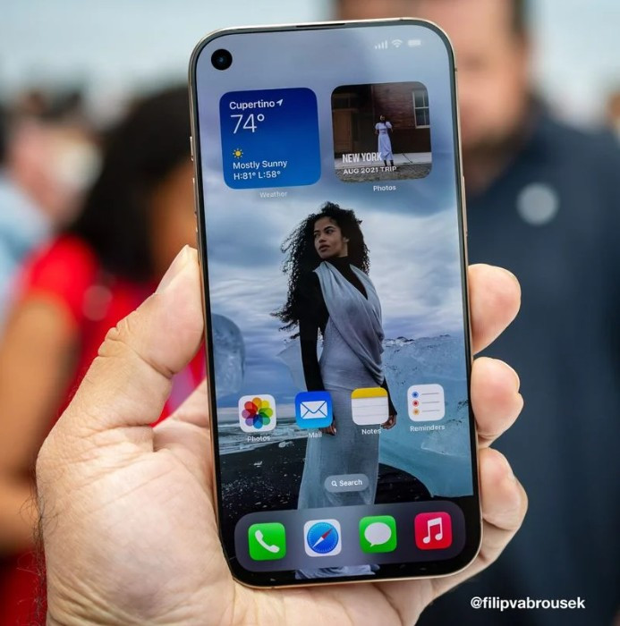 Nguồn tin từ The Information cho rằng Face ID sẽ được tích hợp dưới màn hình.