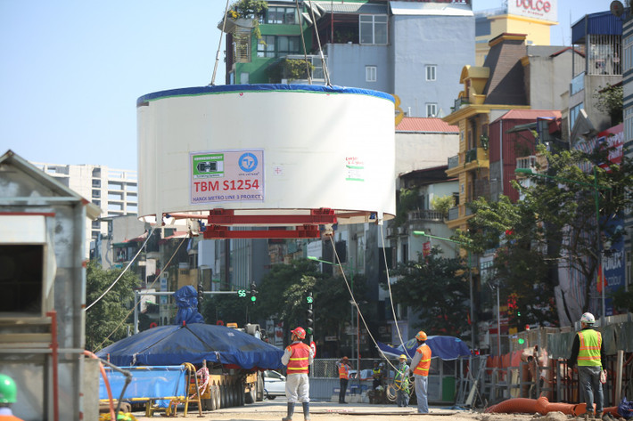 Việc đưa TBM vào thi công là bước tiến lớn của ngành xây dựng hạ tầng đô thị Việt Nam, lần đầu chủ động từ lắp ráp đến vận hành.(Ảnh: Fecon)