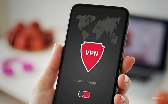 Ông cho biết, chi phí mà người dùng phải trả là thông tin cá nhân như lịch sử duyệt web, vị trí và cả dữ liệu đăng nhập.