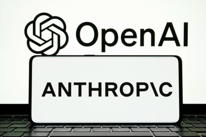 Người dùng doanh nghiệp giờ đây có thể chuyển đổi giữa các mô hình OpenAI và Anthropic.