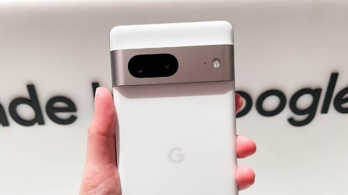 Tương lai Pixel còn bỏ ngỏ, nhưng hiện tại nó vẫn là “kẻ ngoài cuộc” trong cuộc đua smartphone Mỹ.