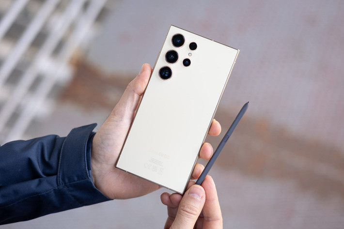 Chu kỳ nâng cấp smartphone hiện đã tăng lên mức trung bình 3,5 năm trên toàn cầu.