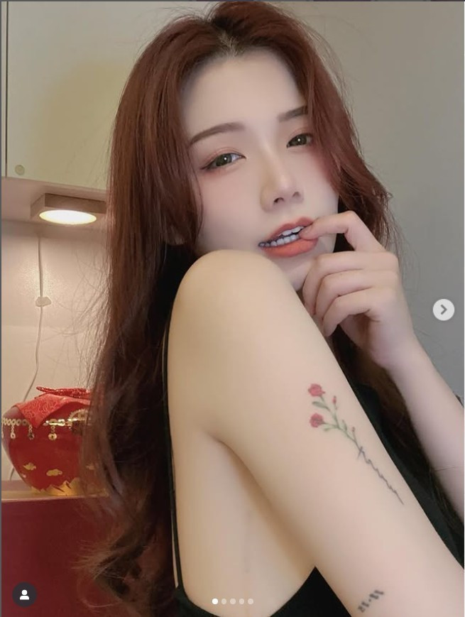 Mới đây, cô gây bất ngờ khi thông báo sẽ dừng hẳn sự nghiệp livestream.