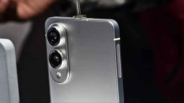 Galaxy S25 Edge là minh chứng cho kỹ thuật đỉnh cao của Samsung khi hội tụ cả thiết kế, hiệu năng và độ bền.(Ảnh: innoGyan)