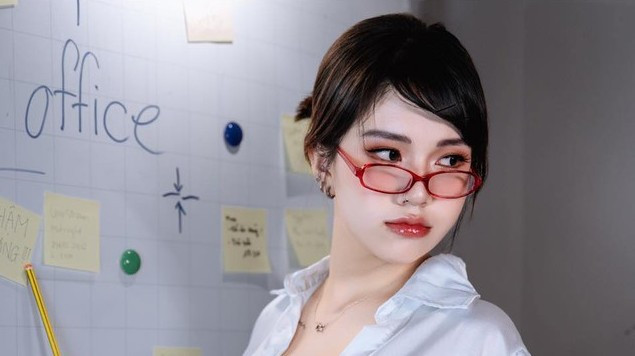 Phong cách sống năng động, yêu công nghệ giúp Mai Anh trở thành biểu tượng hot girl Gen Z đúng chuẩn.(Ảnh: FBNV)