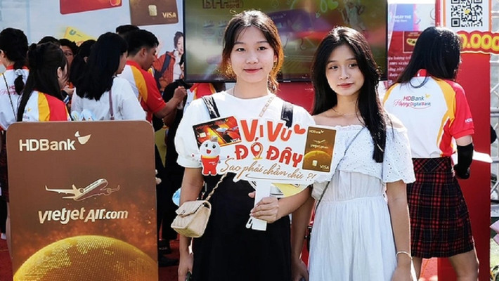 Vikki Digital Bank và HDBank đang chọn cách “nuôi thói quen” thay vì “đốt tiền ưu đãi” để giữ người dùng trẻ.