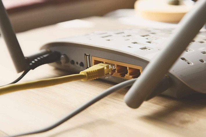 Khi router quá nhiệt, không chỉ mạng yếu mà còn có nguy cơ lỗi phần cứng.