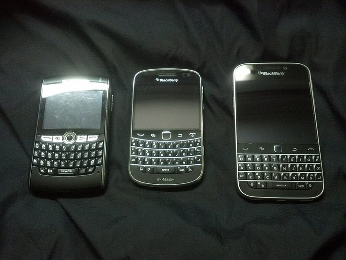 Từ vị thế ông hoàng doanh nhân, BlackBerry tụt dốc vì không bắt kịp xu hướng điện thoại cảm ứng do Apple khởi xướng. (Ảnh:Wikipedia)