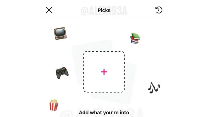 Người dùng có thể chọn hạng mục yêu thích như phim, sách, game, âm nhạc để Instagram gợi ý bạn bè trùng sở thích.