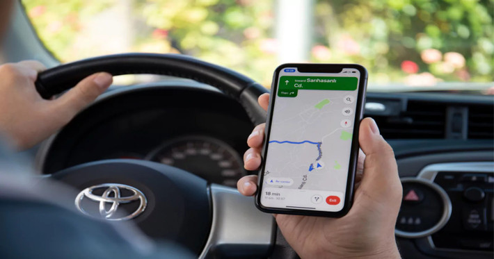 Trớ trêu thay, tính năng này hiện vẫn hoạt động bình thường trên phiên bản iOS của Google Maps.