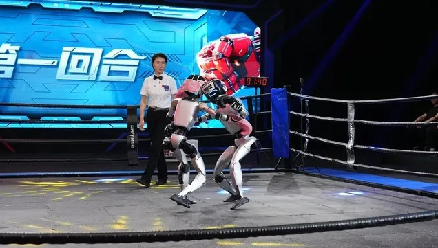 Bốn đội tranh tài tại “Mecha Combat Arena” với những robot G1 do Unitree phát triển. (Ảnh: Live Science)