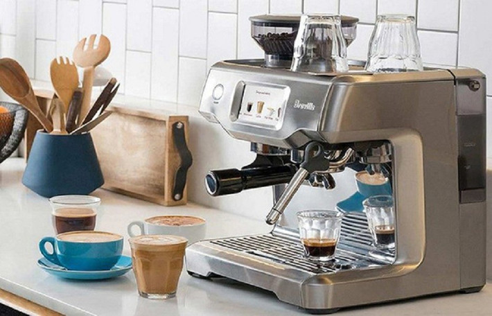 Theo Bộ Năng lượng Mỹ, máy pha cà phê có thể tiêu tốn tới 70 watt mỗi năm dù không hoạt động.