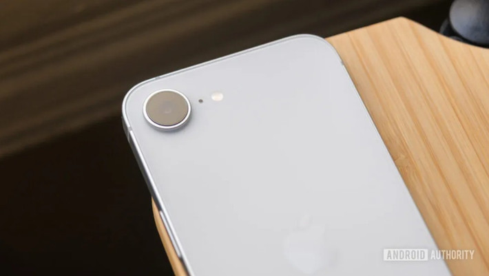 FaceTime và Instagram ra đời cùng năm đã góp phần định hình văn hóa chụp ảnh điện thoại.