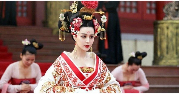 AI khôi phục chân dung Võ Tắc Thiên, nhan sắc xứng đáng phong thần