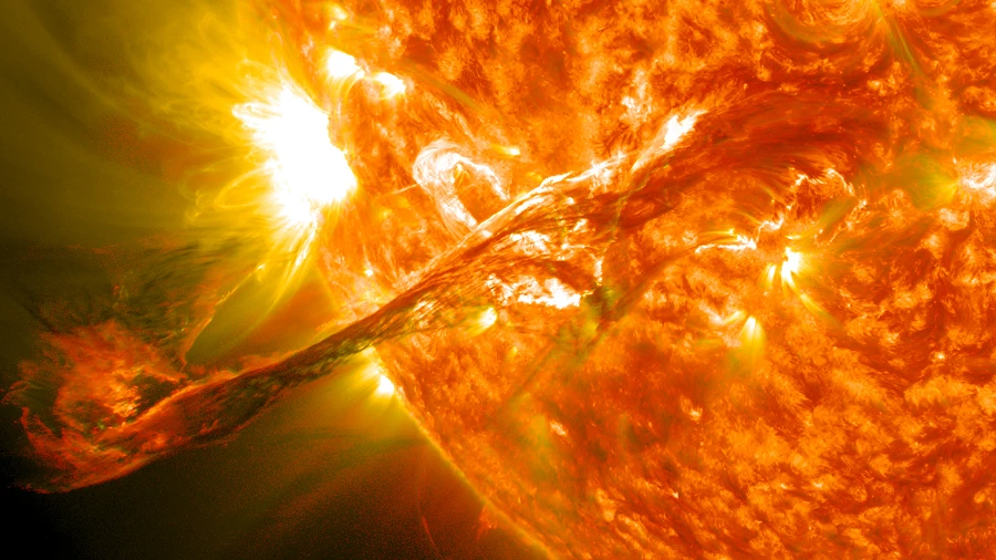 Cầu lửa “tàng hình” nhuộm hồng trời đêm khiến NASA trở tay không kịp