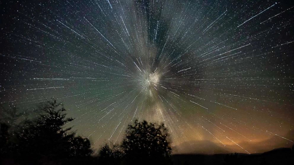 Mưa sao băng Perseids đẹp nhất 2023: Người Việt chiêm ngưỡng sao?
