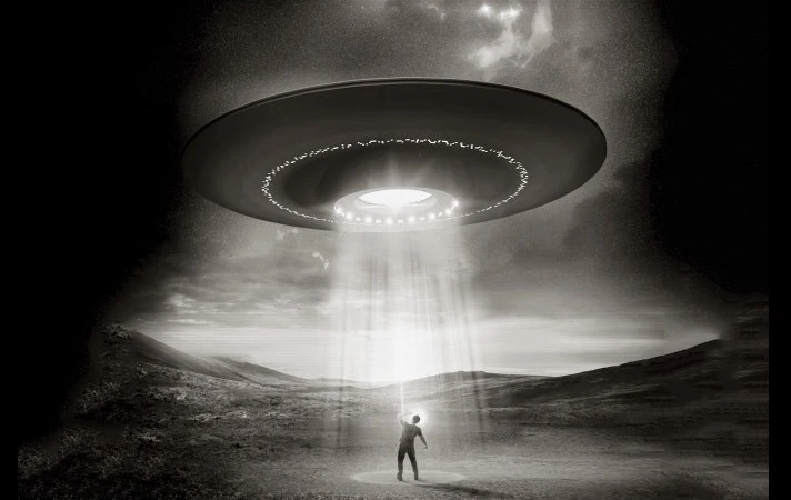 Chuyên gia bật mí thời điểm UFO thường "ghé thăm" Trái đất