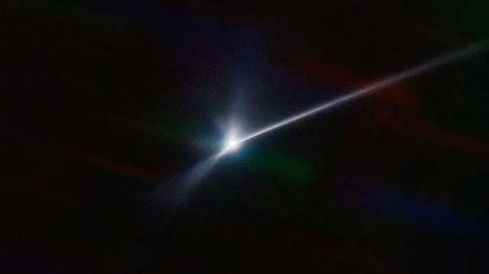 Tàu vũ trụ NASA đâm trúng, tiểu hành tinh bất ngờ “mọc đuôi"