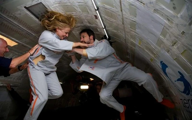 Những chuyện “khó nói” trong vũ trụ NASA chưa bao giờ hé lộ