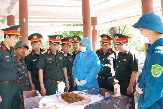 Tìm tên đồng đội giữa đất lửa Quảng Trị