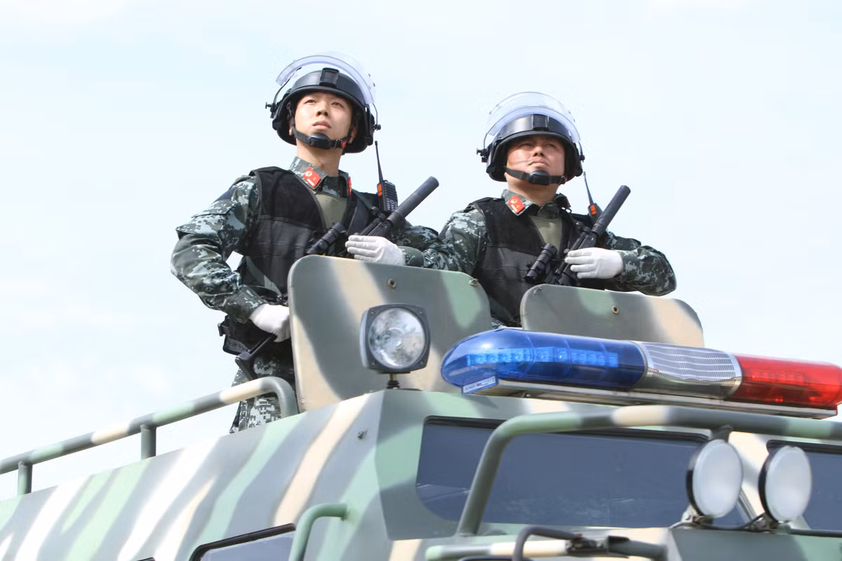 Trong những năm qua, với tính năng vượt trội, xe đặc chủng tác chiến dưới nước đã trực tiếp tham gia, đóng góp hiệu quả vào các nhiệm vụ trong mọi tình huống.