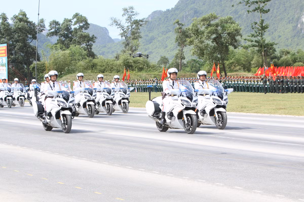 Khối xe bảo vệ, hộ tống lãnh đạo Đảng, Nhà nước, đoàn khách quốc tế tới thăm Việt Nam.