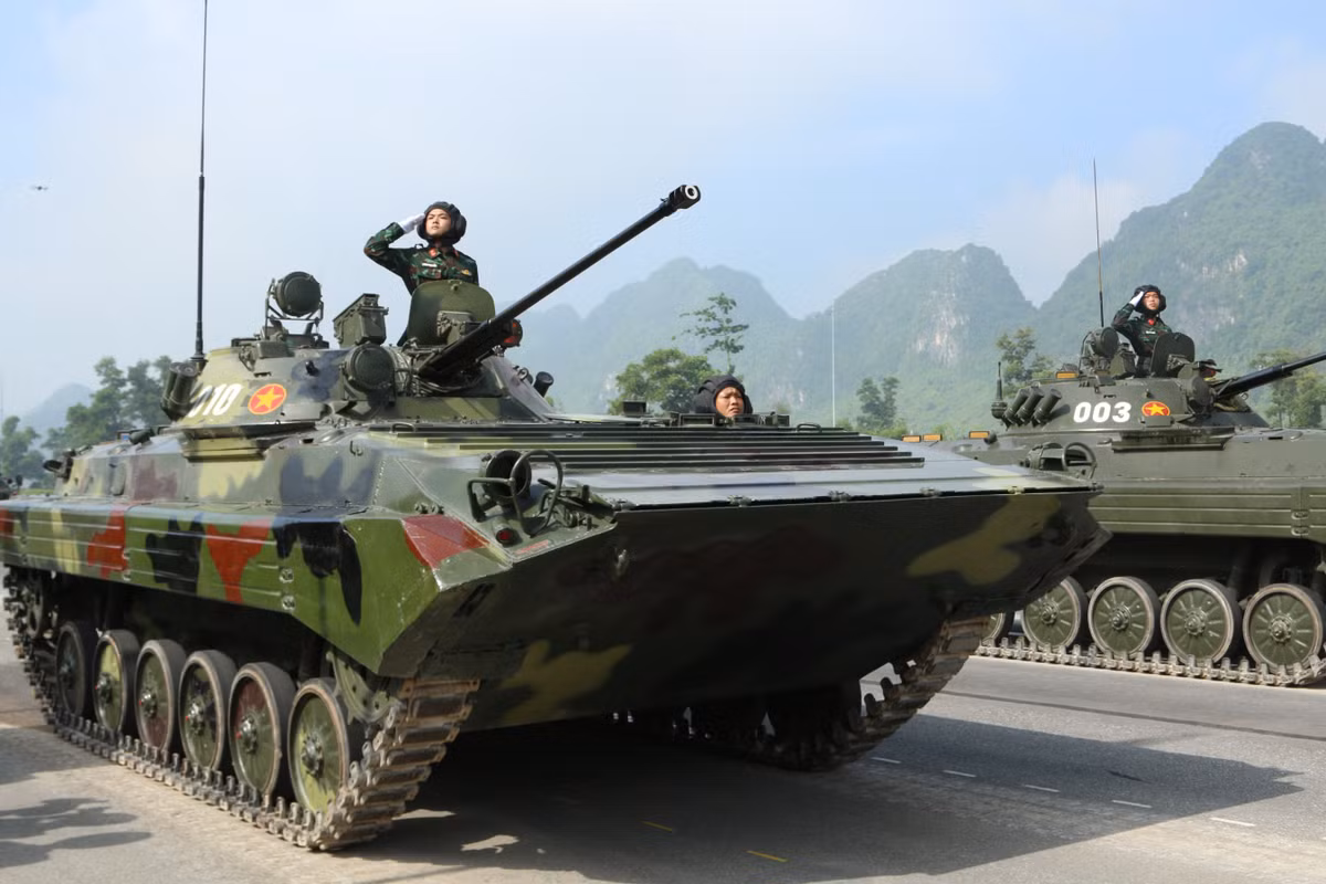 Xe chiến đấu bộ binh BMP-2
