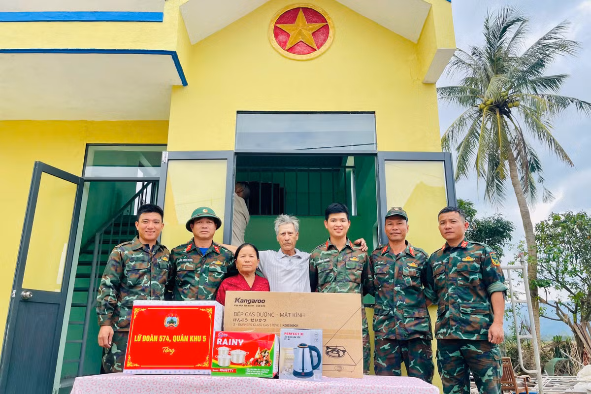 z7416964972134-c2d5d12a1cfe421e85bdd8a3f56a8d72.jpg