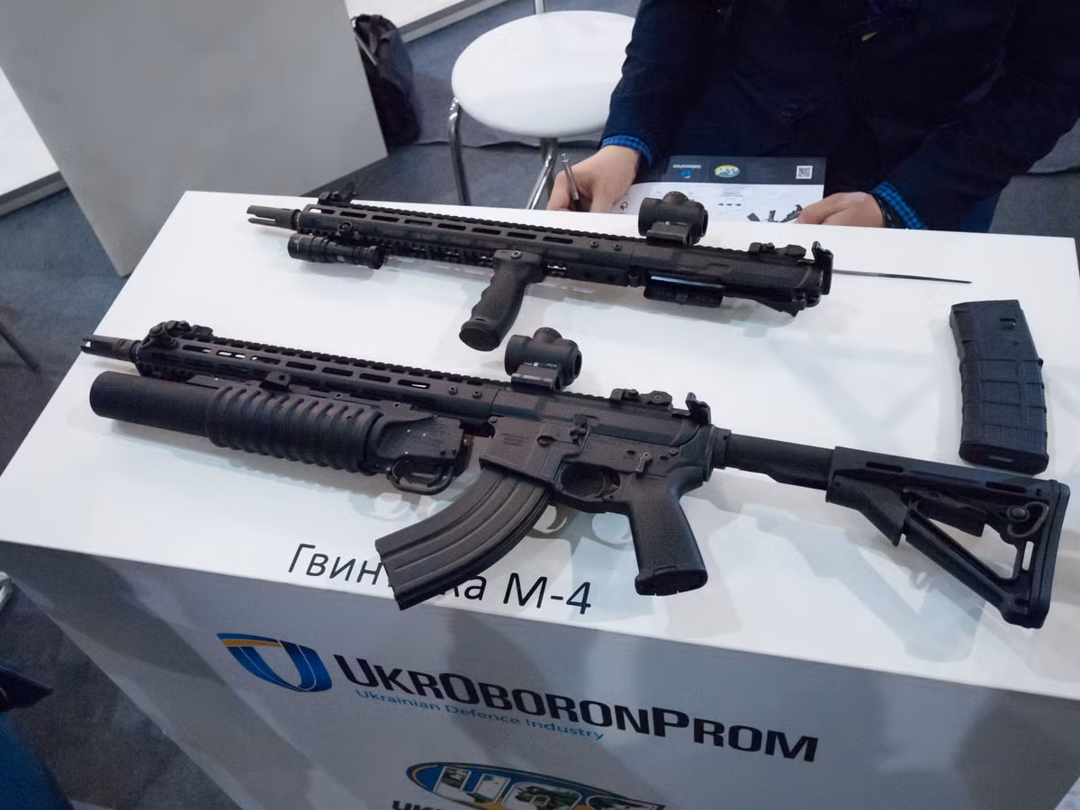 Quan chức Ukraine không miêu tả rõ cũng như cung cấp các cài liệu về loại đạn, nhưng theo các thiết kế đạn loại này thường cần một kích thước lớn. Các súng trường tiêu chuẩn sử dụng đạn kích thước 5.56 cơ bản có thể đáp ứng được.