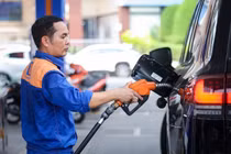 [VIDEO] Bộ Công thương đề xuất chi 5.000 đồng/lít xăng dầu từ Quỹ bình ổn