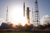 [VIDEO] NASA thành công phóng tàu Artemis 2 đưa người tới Mặt Trăng sau 54 năm